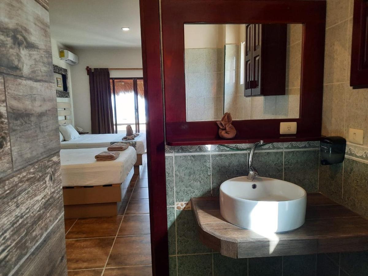 Porto Coral Hotel & Suites Mahahual Eksteriør billede